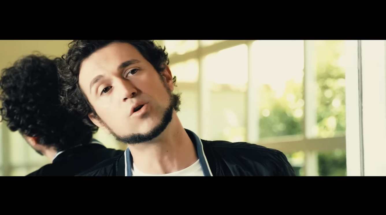 Rodrigo Mercado videoclip Yo Fanfarria y tú ballet